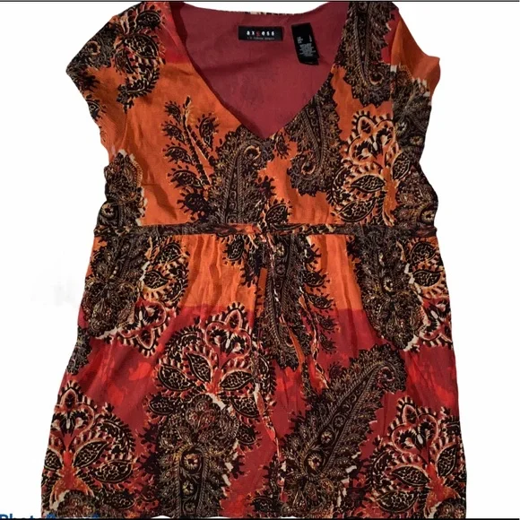 Axcess Top. V-neck. Women’s size L - Picture 1 of 4